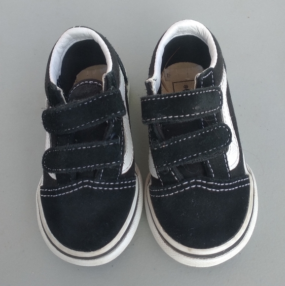 Toddler boy shoe bundle - Picture 4 of 9
